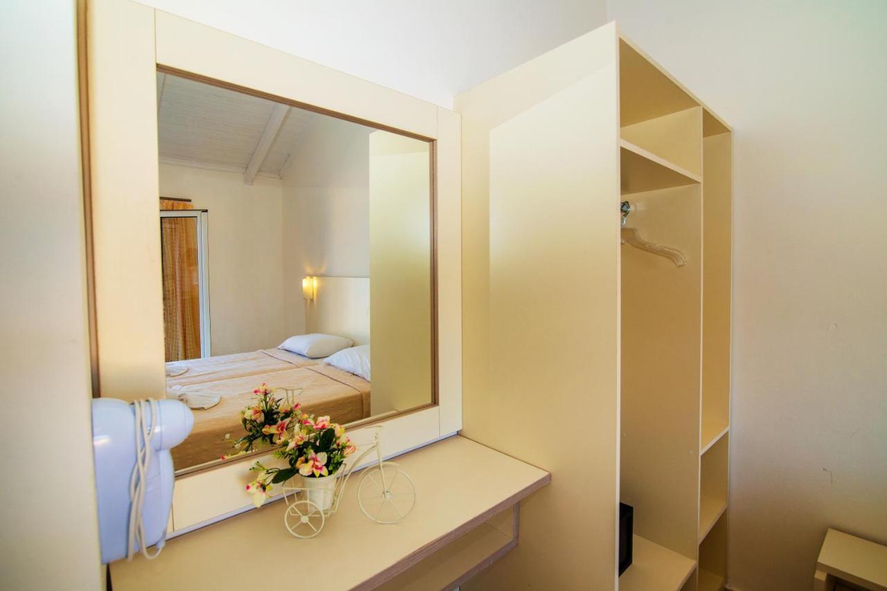 Playa Bay Hotel Zakynthos 拉加纳斯 外观 照片
